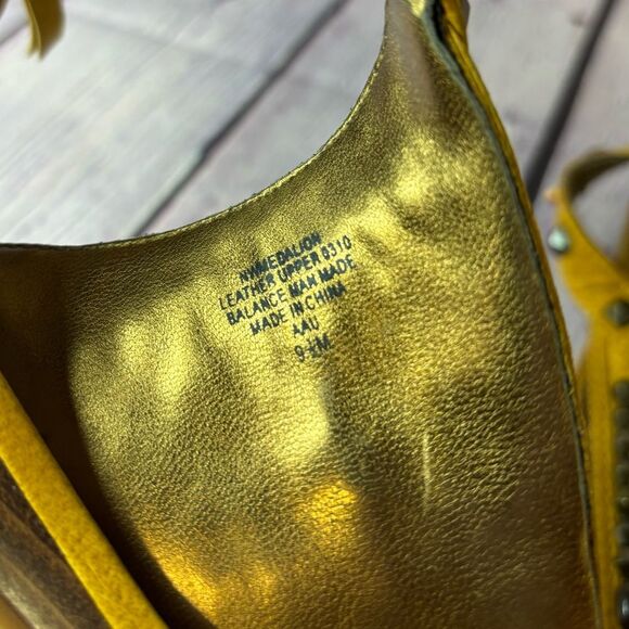 Nine West Medallion Beaded Boho Festival Prairie Wedge Heel Leather Sandals 9.5 - Picture 3 of 7